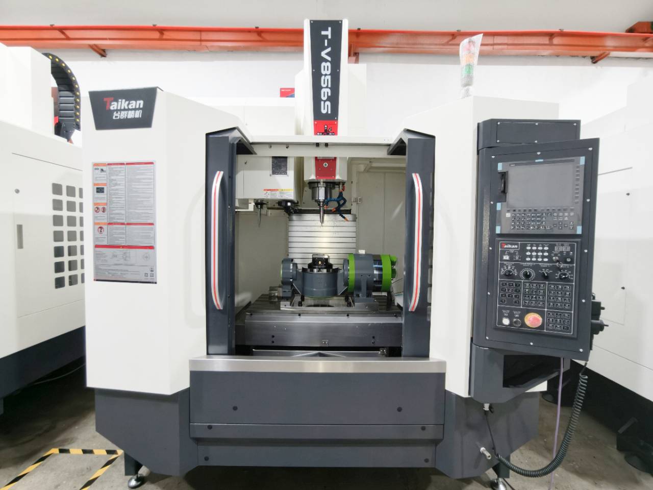 how-does-a-4-axis-cnc-milling-machine-work.jpg