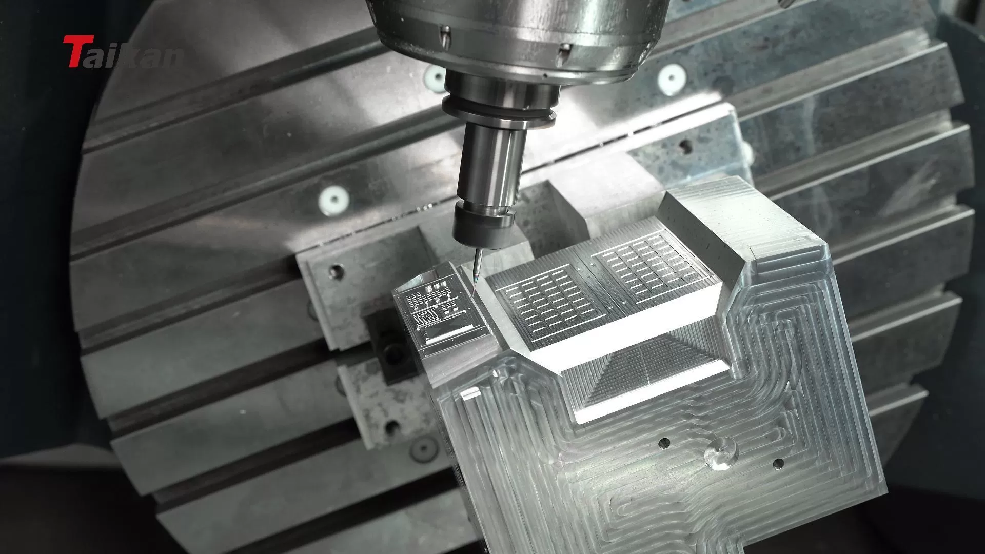 V-650U 5-Axis Machining Center: Precision, Versatility, and Performance