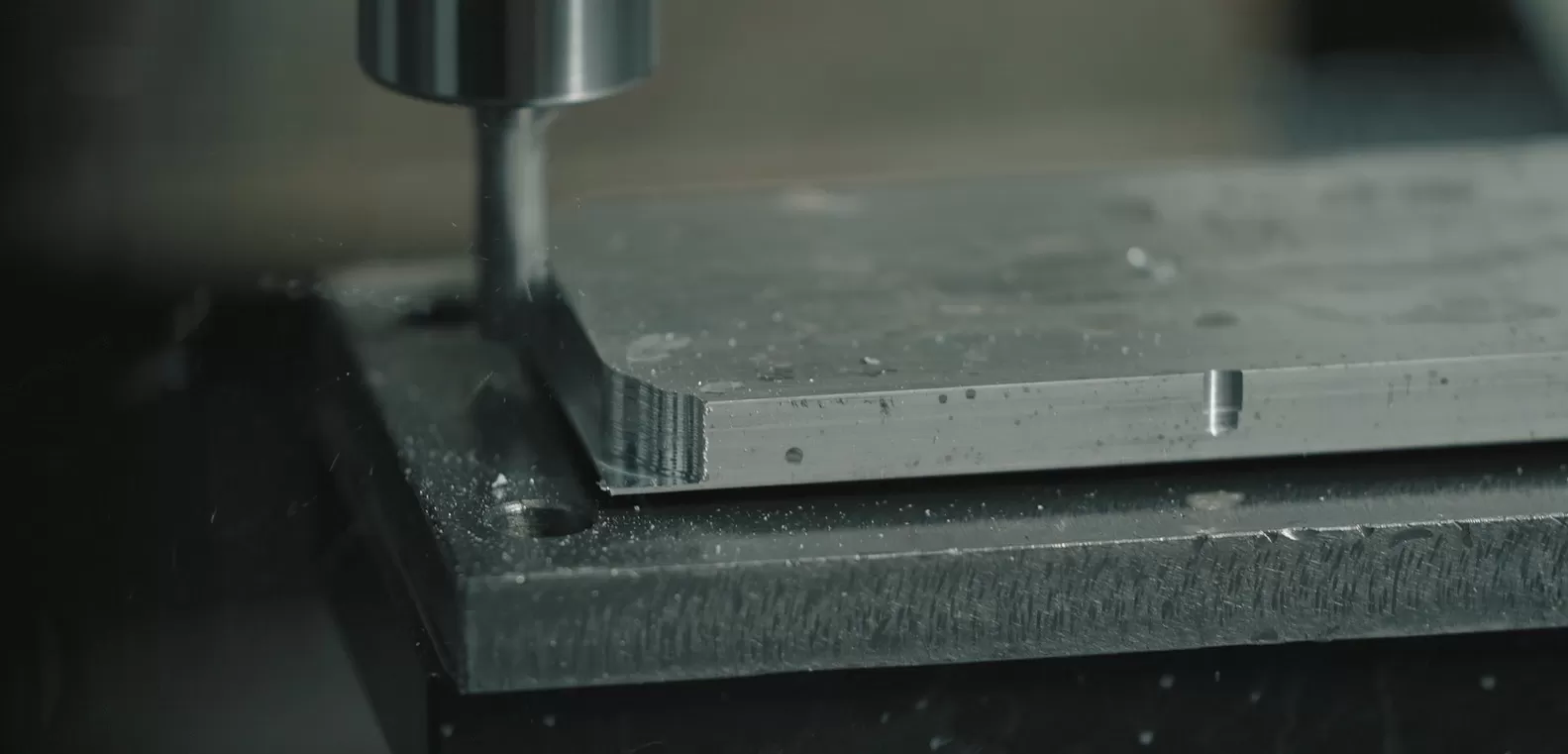 Versatile Structures and Guideway Options of Vertical Machining Center