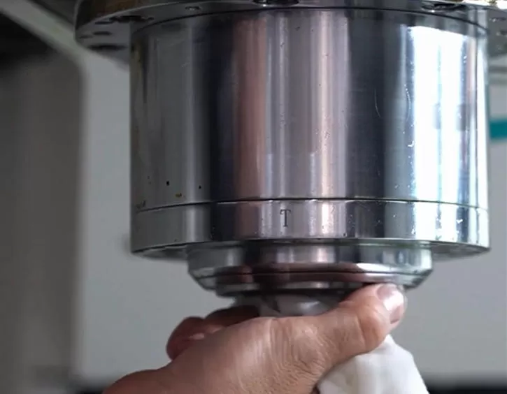 pre-holiday-cnc-machine-maintenance-guide-ensuring-a-smooth-restart-02 00.jpg